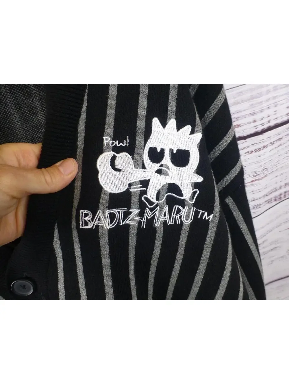 Forever 21 Men's Badtz-Maru Striped Cardigan Sweater Hello Kitty XL NWT J4A - Picture 4 of 14